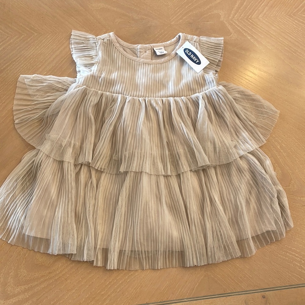NWT Tiered dress